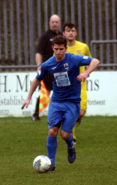 Elliot Thomas precision through ball set Wilson for the third